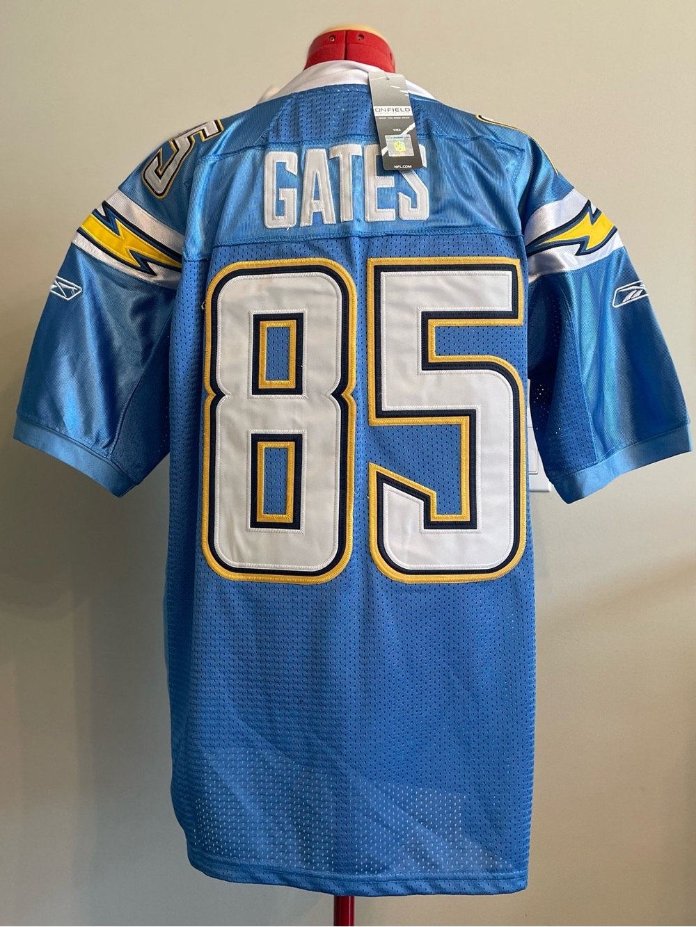 Reebok - L.A Chargers NFL onfield jersey #85 Gates - Size 48 (NWT)